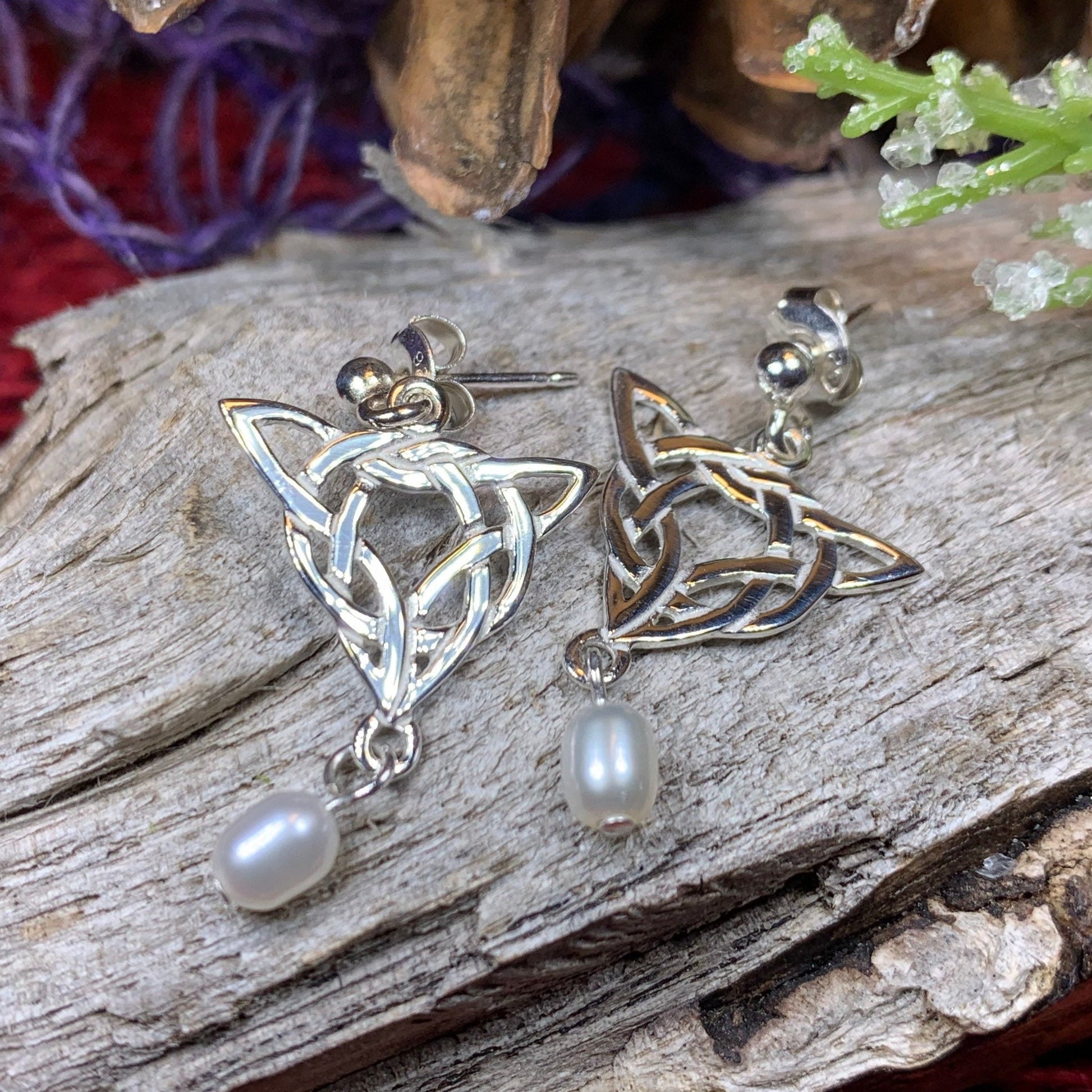 Celtic Knot Earrings, Celtic Jewelry, Irish Jewelry, Anniversary Gift, Scotland Jewelry, Wife Gift, Pearl Drop Earrings, Ireland Gift
