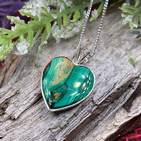 Load image into Gallery viewer, Scottish Heart Necklace, Heathergem Necklace, Heart Pendant, Friendship Gift, Celtic Jewelry, Scotland Jewelry, Graduation Gift, Mom Gift
