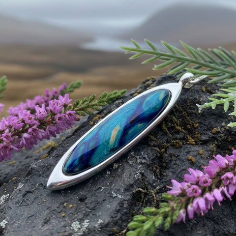 Load image into Gallery viewer, Scottish Highlands Necklace, Heather Gem, Scotland Jewelry, Celtic Jewelry, Graduation Gift, Nature Jewelry, Wiccan Necklace, Wife Gift

