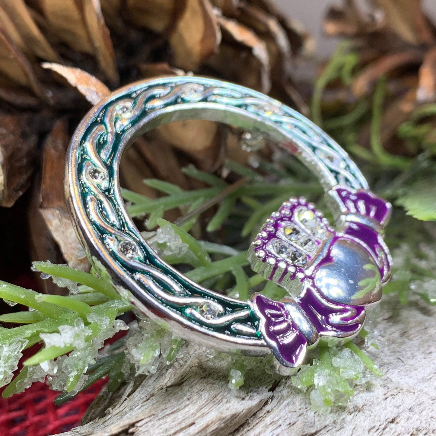 Claddagh Brooch, Celtic Brooch, Irish Jewelry, Celtic Pin, Mom Gift, Bridal Jewelry, Scarf Pin, Heart Jewelry, Girlfriend Gift, Wife Gift