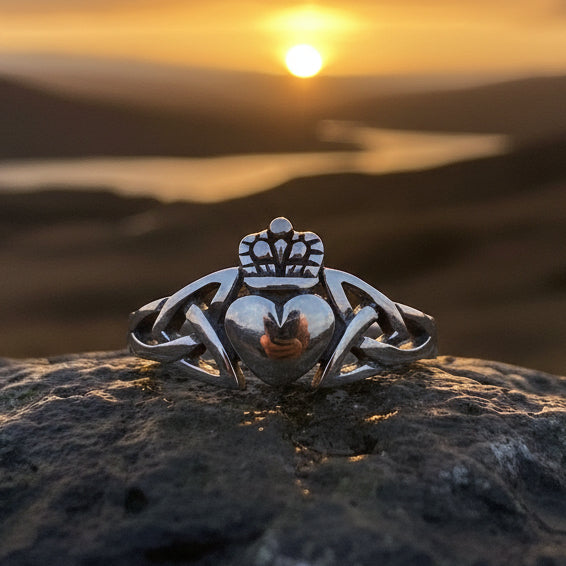 Claddagh Ring, Celtic Jewelry, Irish Jewelry, Celtic Knot Jewelry, Irish Ring, Irish Dance Gift, Anniversary Gift, Bridal Ring, Trinity Knot