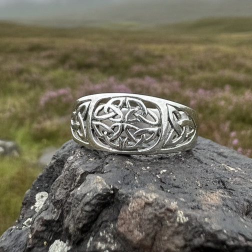 Celtic Knot Ring, Celtic Jewelry, Irish Jewelry, Scotland Jewelry, Irish Ring, Silver Ring, Anniversary Gift, Promise Ring, Scottish Ring
