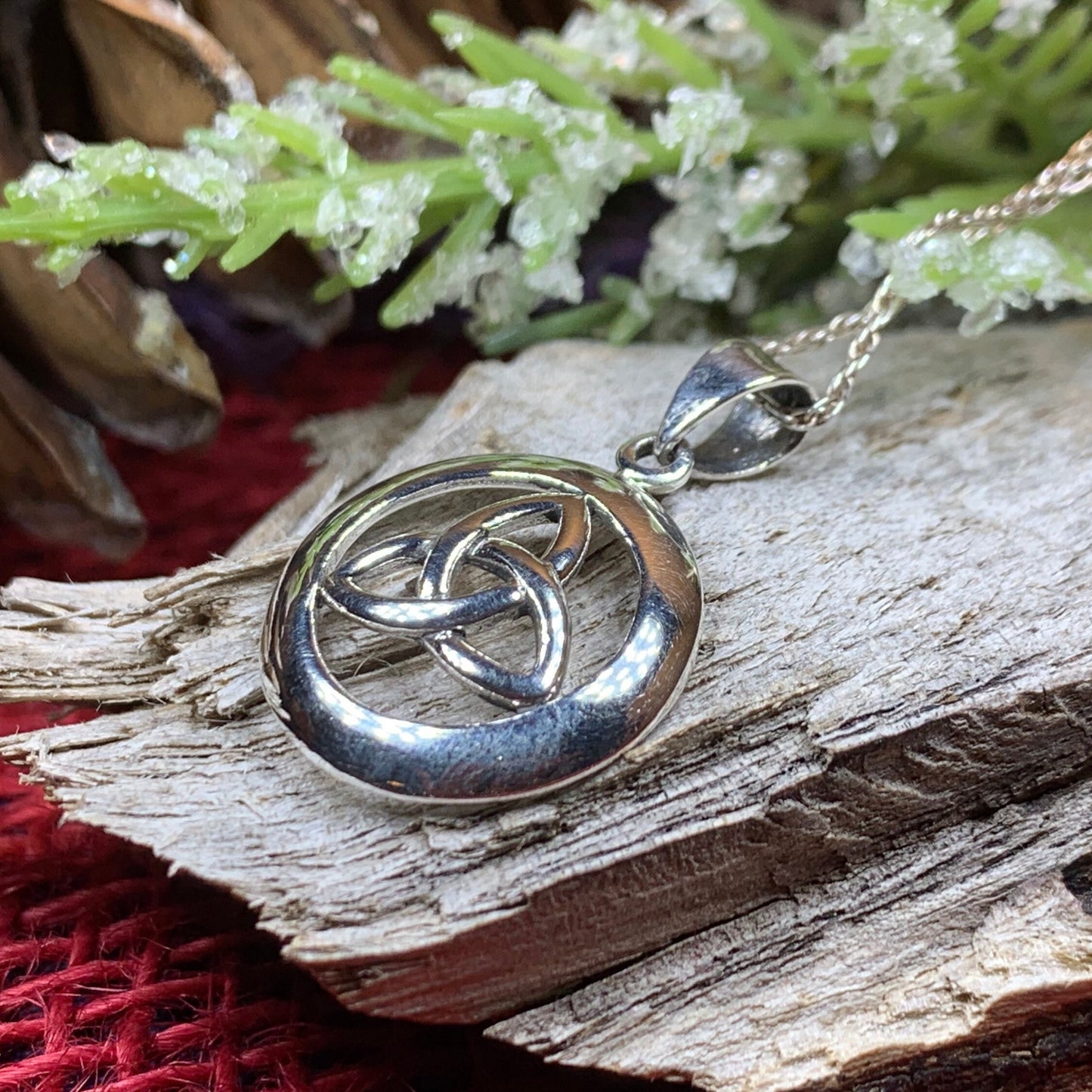 Celtic Knot Necklace, Scotland Jewelry, Irish Jewelry, Scottish Jewelry, Trinity Knot Pendant, Celtic Pendant, Anniversary Gift, Wife Gift