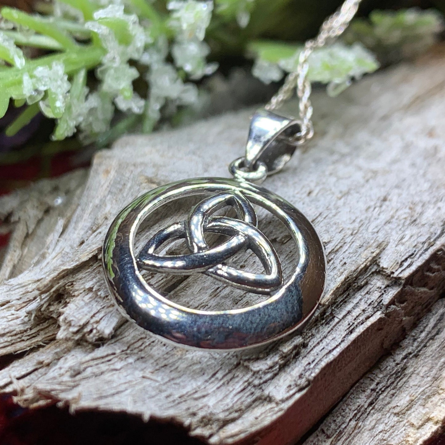 Celtic Knot Necklace, Scotland Jewelry, Irish Jewelry, Scottish Jewelry, Trinity Knot Pendant, Celtic Pendant, Anniversary Gift, Wife Gift