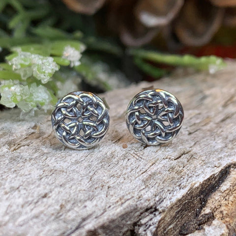 Load image into Gallery viewer, Celtic Knot Earrings, Irish Jewelry, Celtic Jewelry, Anniversary Gift, Bridal Jewelry, Norse Jewelry, Yoga Jewelry, Scottish Jewelry
