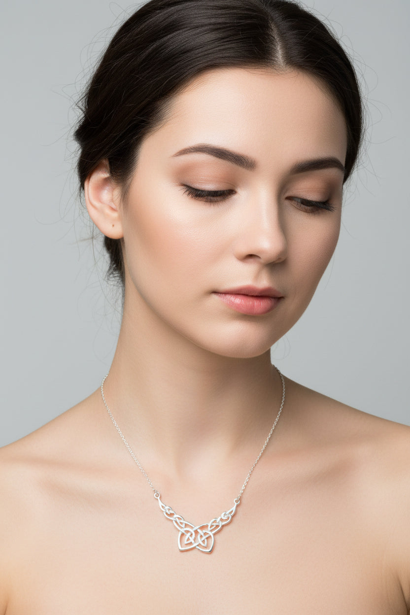 Celtic Knot Necklace, Celtic Jewelry, Irish Jewelry, Anniversary Gift, Scotland Jewelry, Wife Gift, Silver Scottish Pendant, Ireland Gift