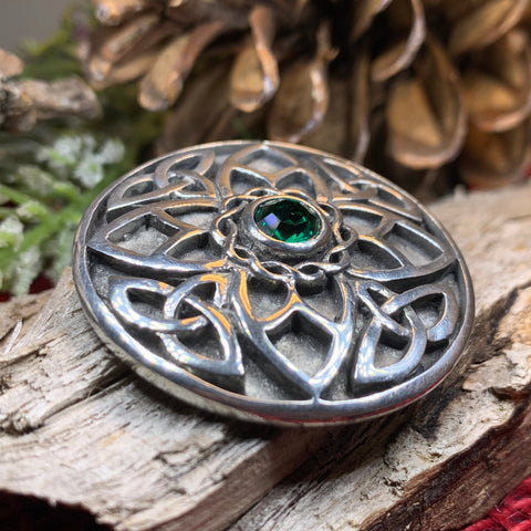 Load image into Gallery viewer, Celtic Knot Brooch, Celtic Pin, Irish Jewelry, Celtic Pin, Wiccan Jewelry, Pewter Mom Gift, Wife Gift, Ireland Pin, Trinity Knot Brooch
