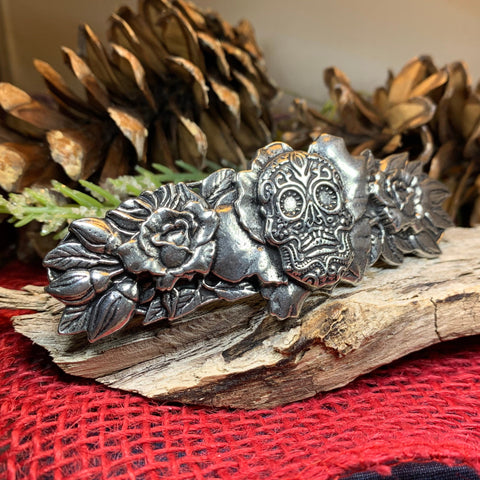 Load image into Gallery viewer, Sugar Skull Hair Clip, Skull Barrette, Flower Jewelry, Gothic Jewelry, Friend Gift, Wiccan Jewelry, Pewter Jewelry, Nature Barrette
