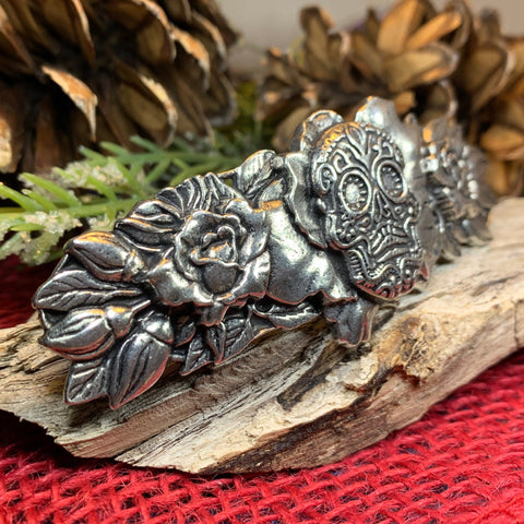 Load image into Gallery viewer, Sugar Skull Hair Clip, Skull Barrette, Flower Jewelry, Gothic Jewelry, Friend Gift, Wiccan Jewelry, Pewter Jewelry, Nature Barrette
