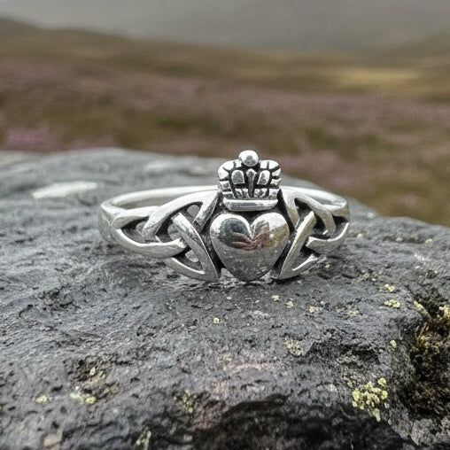 Claddagh Ring, Celtic Jewelry, Irish Jewelry, Celtic Knot Jewelry, Irish Ring, Irish Dance Gift, Anniversary Gift, Bridal Ring, Trinity Knot