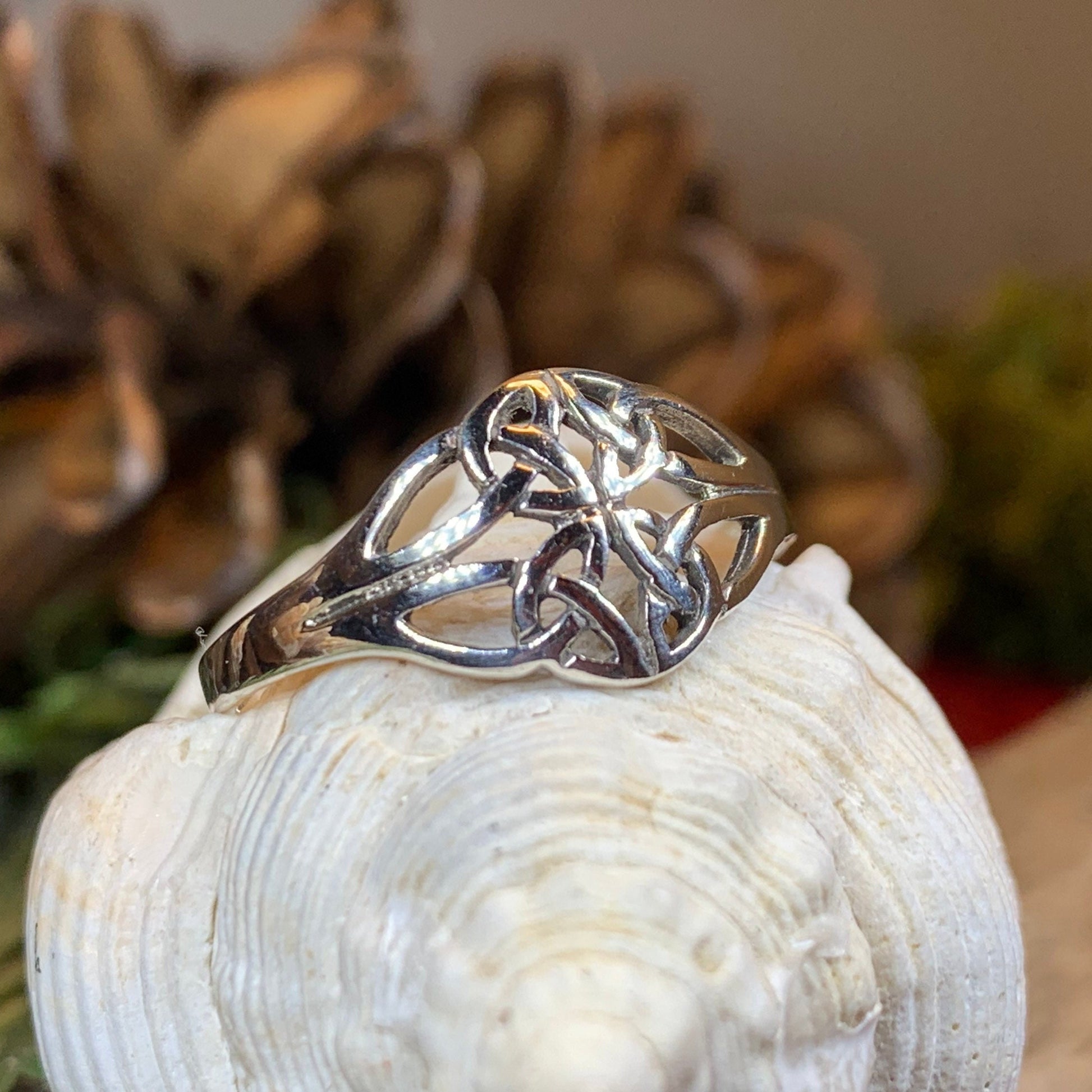 Eiyen Celtic Knot Ring in Sterling Silver — view 6