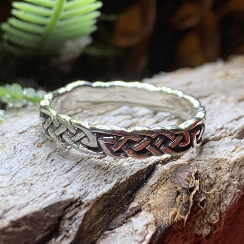 Load image into Gallery viewer, Celtic Knot Ring, Celtic Ring, Silver Irish Ring, Promise Ring, Silver Boho Ring, Irish Dance Gift, Anniversary Gift, Scottish Band Ring
