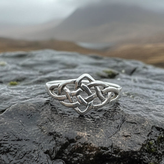 Celtic Knot Ring, Celtic Jewelry, Irish Jewelry, Ireland Jewelry, Trinity Knot Ring, Anniversary Gift, Promise Ring, Scottish Ring, Mom Gift