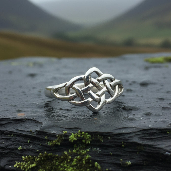 Celtic Knot Ring, Celtic Jewelry, Irish Jewelry, Ireland Jewelry, Trinity Knot Ring, Anniversary Gift, Promise Ring, Scottish Ring, Mom Gift