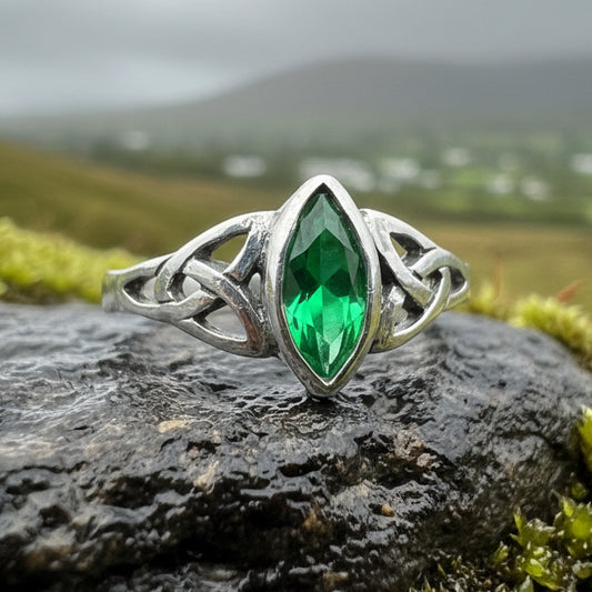 Celtic Ring, Silver Celtic Knot Jewelry, Irish Jewelry, Scottish Jewelry, Irish Ring, Irish Dance Gift, Anniversary Gift, Wife Gift, Wiccan