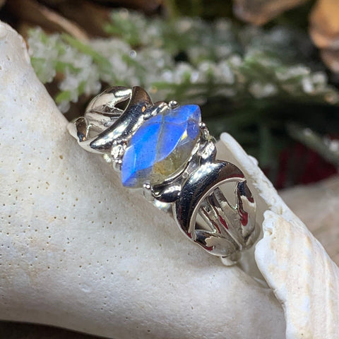 Load image into Gallery viewer, Triple Moon Ring, Celtic Jewelry, Celestial Jewelry, Goddess Jewelry, Moon Ring, Wiccan Jewelry, Anniversary Gift, Promise Ring, Wife Gift
