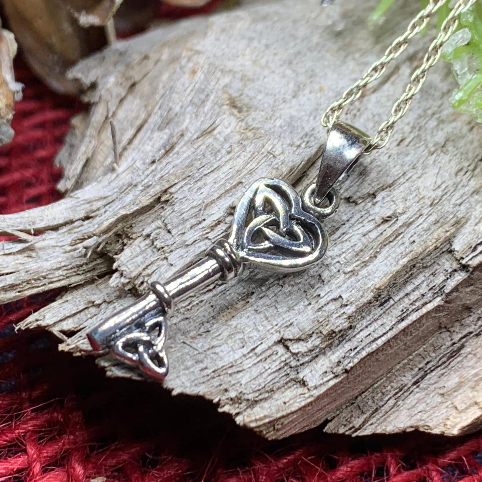 Celtic Key Necklace, Irish Jewelry, Celtic Jewelry, Ireland Gift, Key Pendant, Scotland Jewelry, Celtic Knot Jewelry, Trinity Knot Pendant
