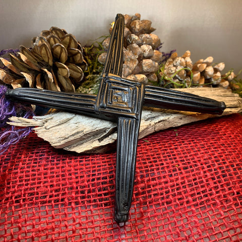 Load image into Gallery viewer, Saint Brigid's Celtic Cross, Turf Cross, Irish Cross Wall Plaque, Ireland Gift, Irish Turf, Housewarming Gift, New Home Gift, Confirmation
