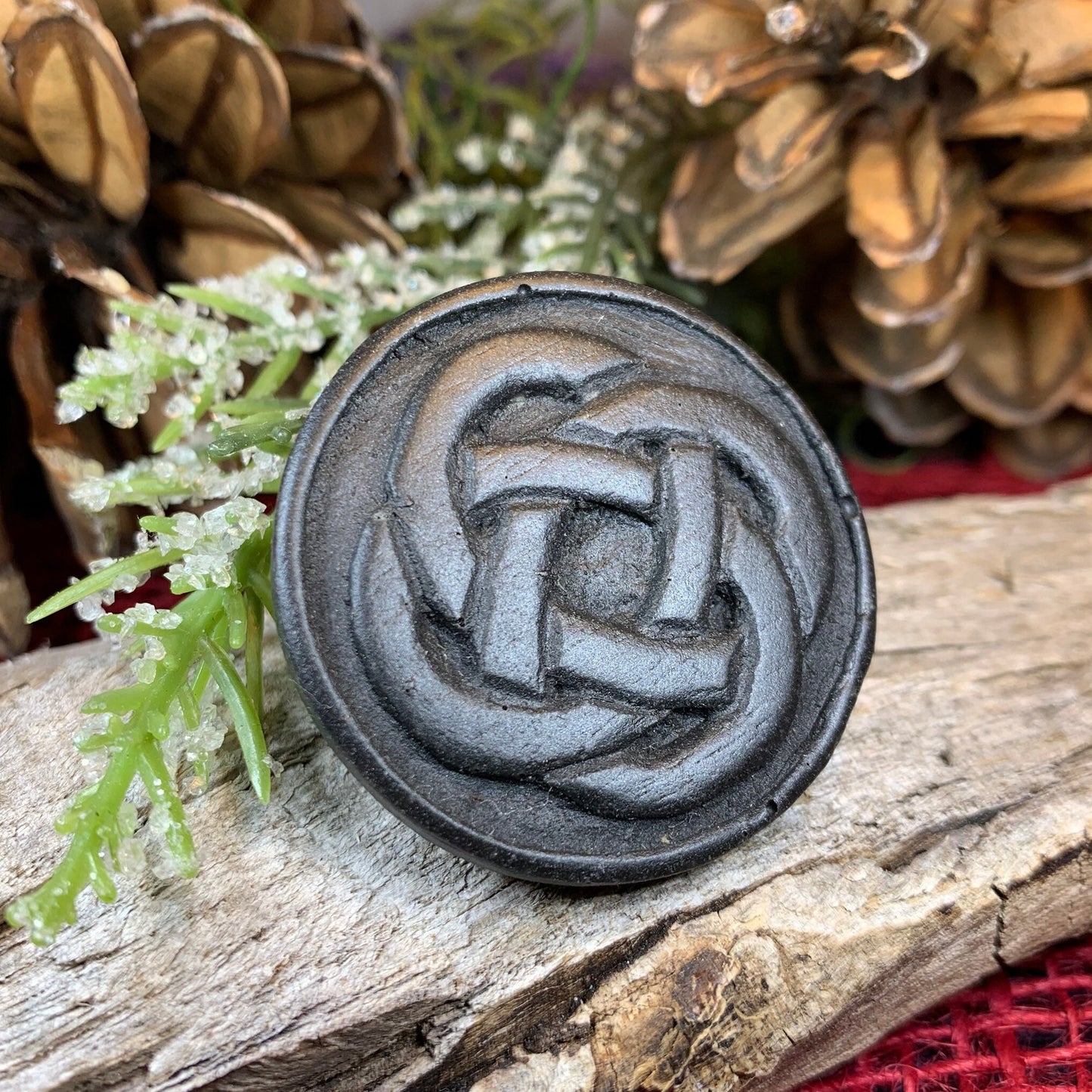 Celtic Knot Brooch, Irish Turf Pin, Dara Knot Jewelry, Ireland Gift, Irish Turf Gift, Celtic Jewelry, Mom Gift, Wife Gift, Sister Gift