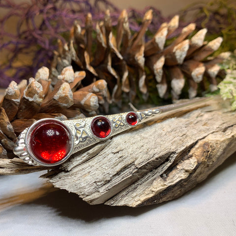 Load image into Gallery viewer, Celtic Kilt Pin, Celtic Jewelry, Scotland Jewelry, Outlander Jewelry, Best Man Gift, Crystal Pin, Kilt Pin, Tartan Pin, Celtic Brooch
