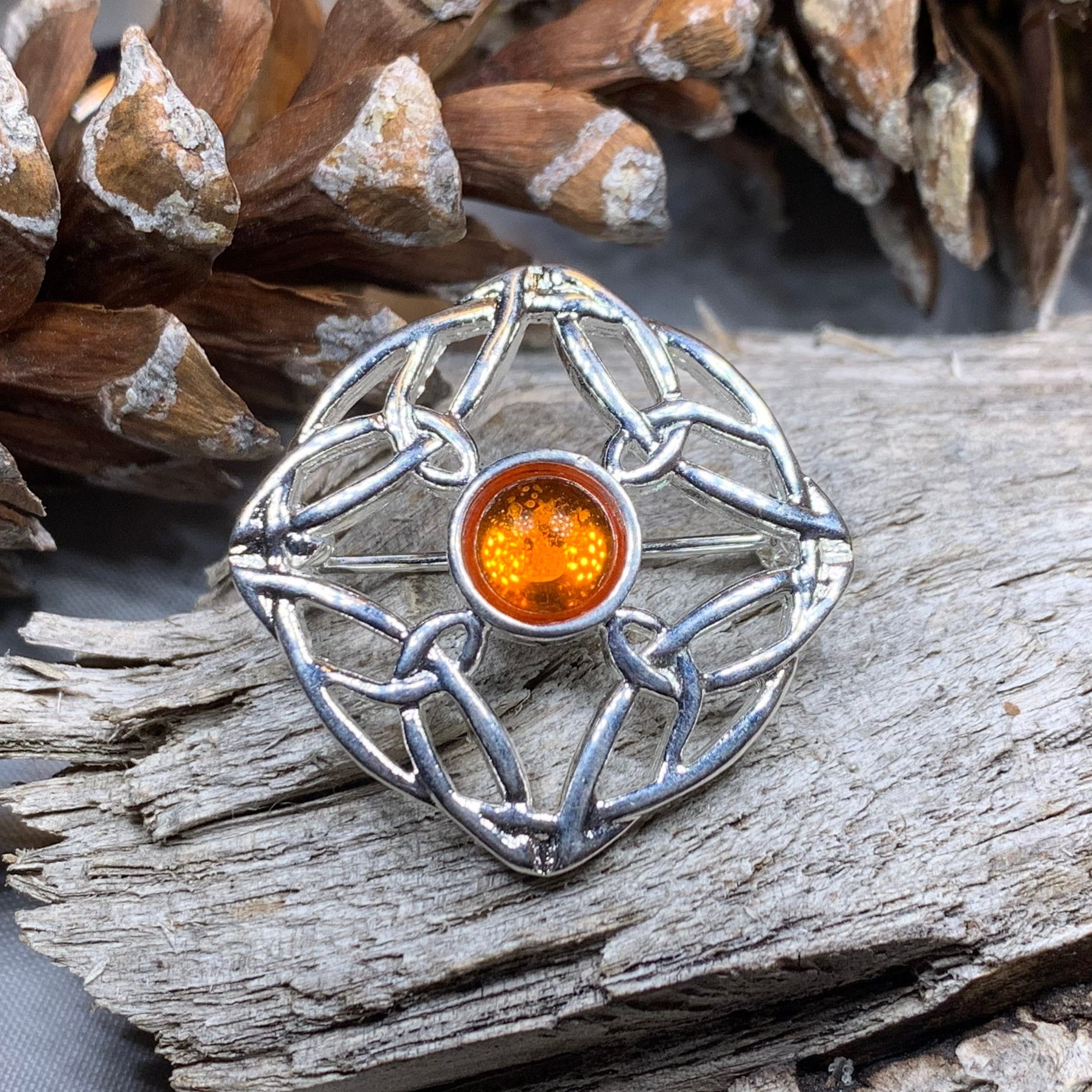 Celtic Brooch, Irish Pennanular Pin, Irish Jewelry, Scottish Brooch, Celtic Pin, Ireland Gift, Plaid Pin, Tartan Pin, Wiccan Jewelry