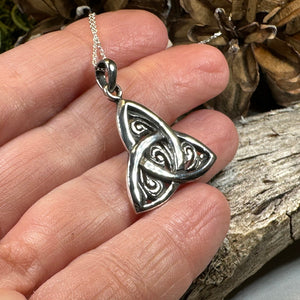 Celtic Knot Necklace, Celtic Pendant, Irish Jewelry, Norse Jewelry, Triquetra Jewelry, Trinity Knot Necklace, Scottish Pendant, Wife Gift