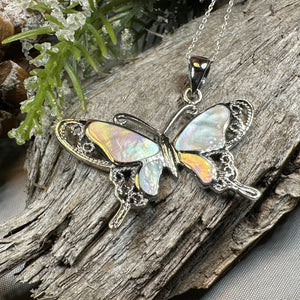 Butterfly Necklace, Mother of Pearl Jewelry, Insect Pendant, Summer Jewelry, Inspirational Gift, Mom Gift, Nature Jewelry, Anniversary Gift