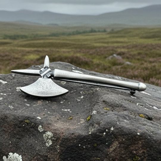 Medieval Battle Axe Kilt Pin, Pole Axe Pin, Scotland Kilt Pin, Scottish Brooch, Sword Brooch, Viking Pin, Scotland Gift, Dad Gift