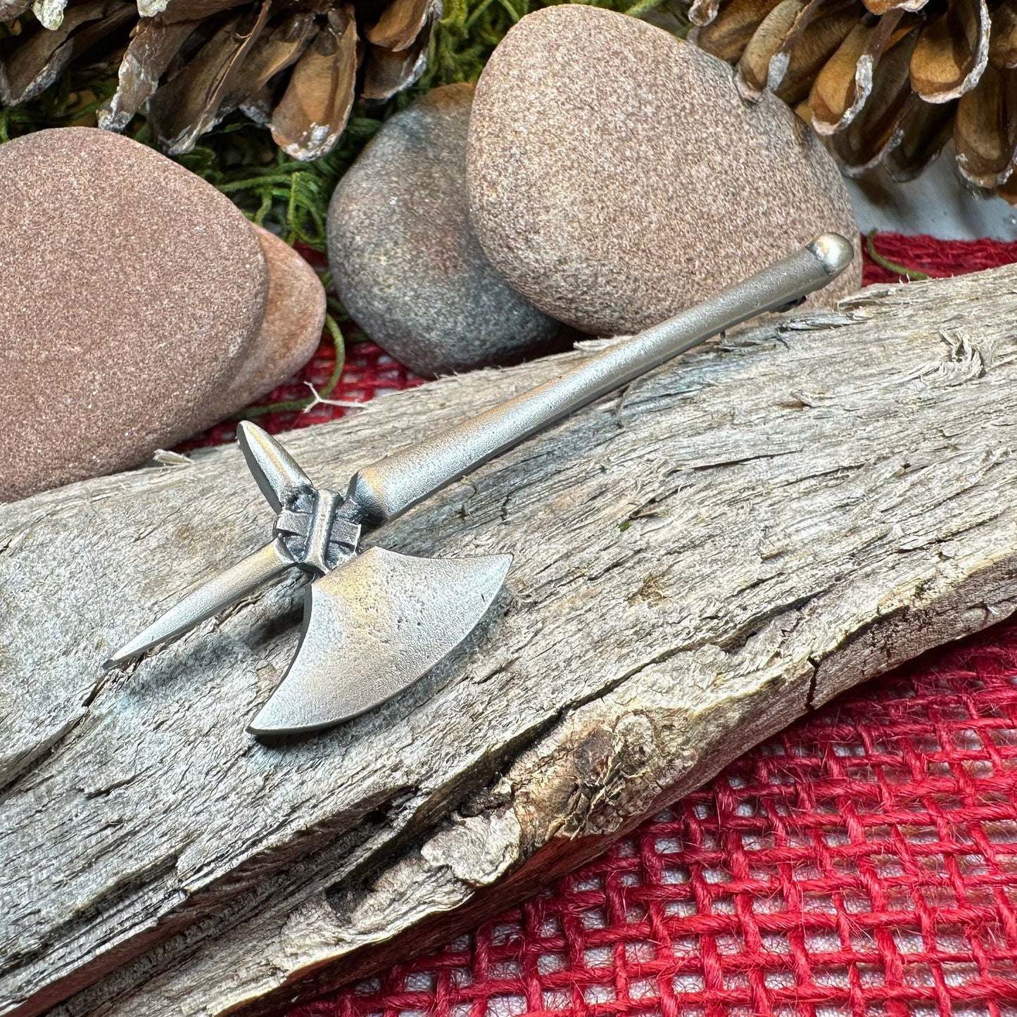 Medieval Battle Axe Kilt Pin, Pole Axe Pin, Scotland Kilt Pin, Scottish Brooch, Sword Brooch, Viking Pin, Scotland Gift, Dad Gift
