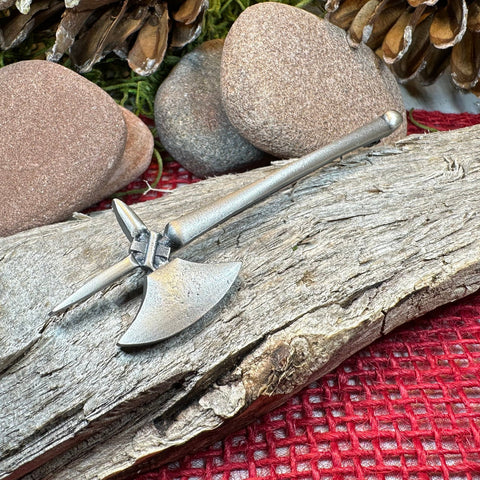 Load image into Gallery viewer, Medieval Battle Axe Kilt Pin, Pole Axe Pin, Scotland Kilt Pin, Scottish Brooch, Sword Brooch, Viking Pin, Scotland Gift, Dad Gift
