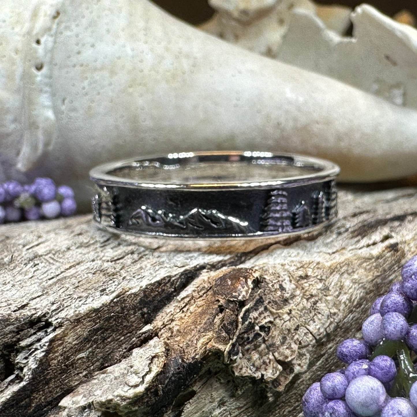 Minimalist Mountain Ring, Scottish Highlands Ring, Celtic Jewelry, Scotland Jewelry, HIker Jewelry, Wiccan Jewelry, Anniversary Gift