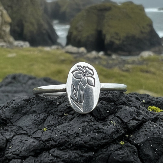Welsh Daffodil Ring, Celtic Jewelry, Wales Jewelry, Flower Jewelry, Minimalist Ring, Nature Ring, Daffodil Jewelry, Mom Gift, Wife Gift