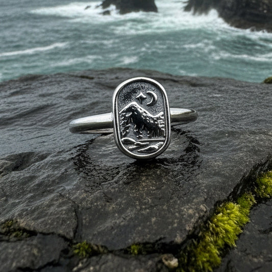 Minimalist Mountain Ring, Scottish Highlands Ring, Celtic Jewelry, Scotland Jewelry, HIker Jewelry, Wiccan Jewelry, Anniversary Gift