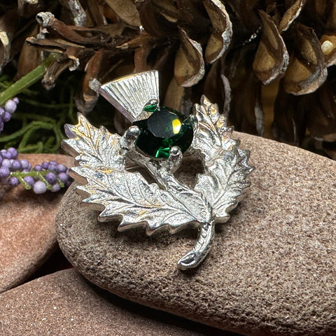 Load image into Gallery viewer, Thistle Brooch, Celtic Jewelry, Scottish Pin, Bridal Jewelry, Anniversary Gift, Tartan Pin, Celtic Brooch, Scotland Jewelry, Outlander Pin
