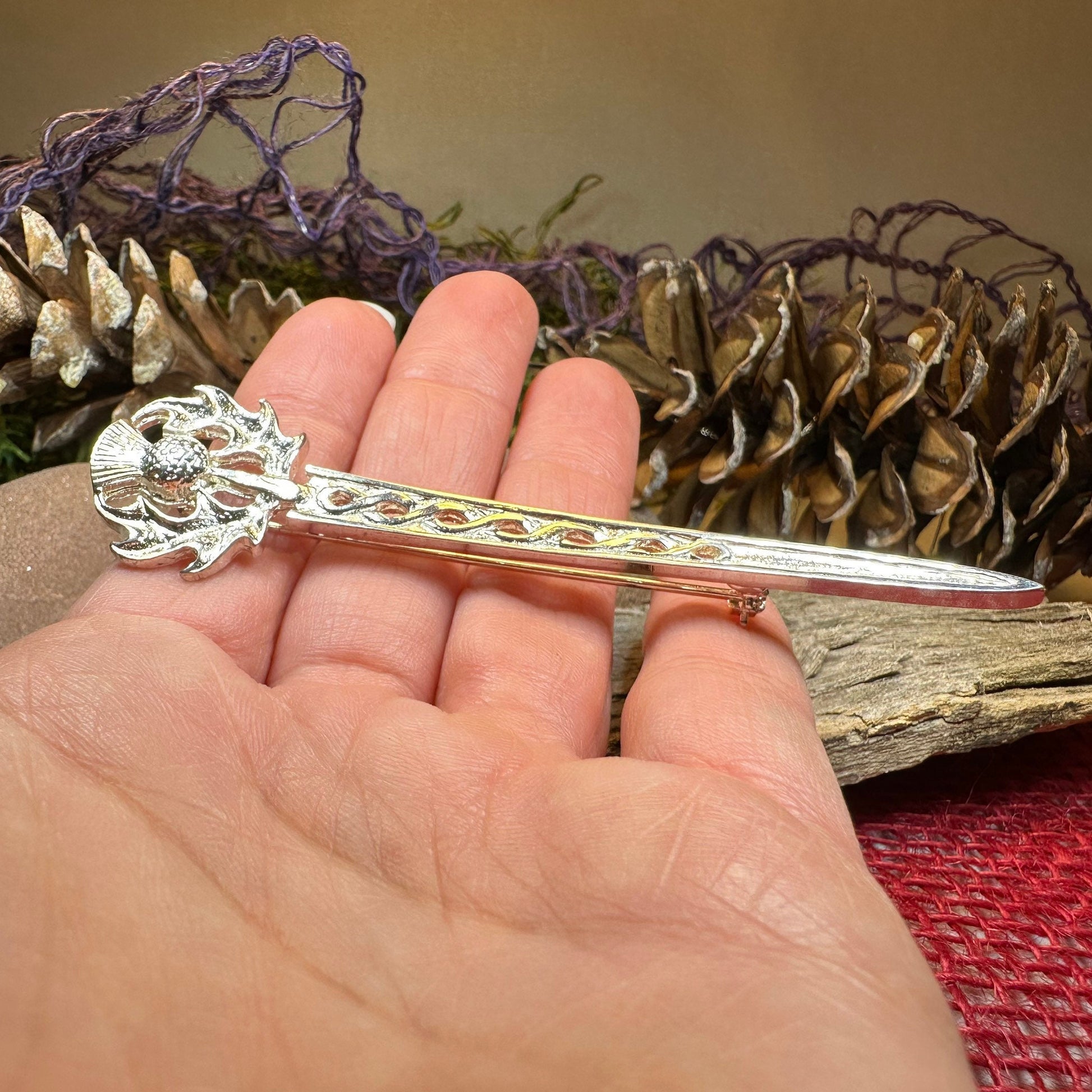Scottish Thistle Kilt Pin, Celtic Brooch, Thistle Jewelry, Groom Gift, Scotland Jewelry, Silver Pin, Celtic Pin, Bagpiper Gift, Tartan Pin