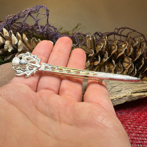 Load image into Gallery viewer, Scottish Thistle Kilt Pin, Celtic Brooch, Thistle Jewelry, Groom Gift, Scotland Jewelry, Silver Pin, Celtic Pin, Bagpiper Gift, Tartan Pin
