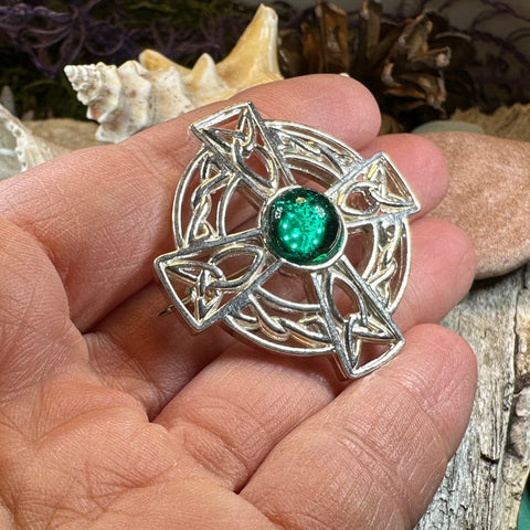Load image into Gallery viewer, Celtic Brooch, Irish Cross Pin, Irish Jewelry, Scottish Brooch, Celtic Cross Pin, Ireland Gift, Plaid Pin, Tartan Pin, Scotland Jewelry
