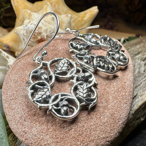 Load image into Gallery viewer, Oak Leaf Earrings, Celtic Jewelry, Acorn Jewelry, Ireland Gift, IrishJewelry, Scotland Jewelry, Leaf Jewelry, Woodland Gift, Graduation Gift
