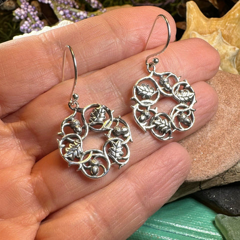 Load image into Gallery viewer, Oak Leaf Earrings, Celtic Jewelry, Acorn Jewelry, Ireland Gift, IrishJewelry, Scotland Jewelry, Leaf Jewelry, Woodland Gift, Graduation Gift
