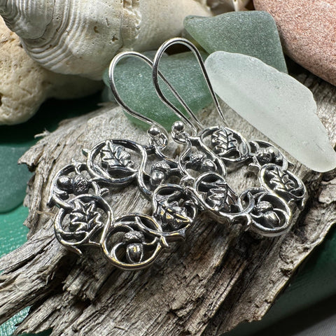 Load image into Gallery viewer, Oak Leaf Earrings, Celtic Jewelry, Acorn Jewelry, Ireland Gift, IrishJewelry, Scotland Jewelry, Leaf Jewelry, Woodland Gift, Graduation Gift
