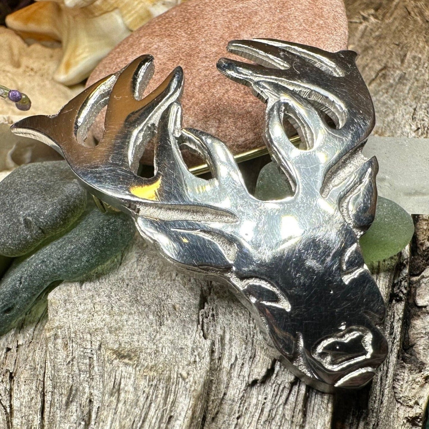 Stag Brooch, Scotland Jewelry, Scottish Pin, Hunter Gift, Stag Pin, Scottish Kilt Pin, Animal Jewelry, Pewter Scotland Pin, Tartan Pin