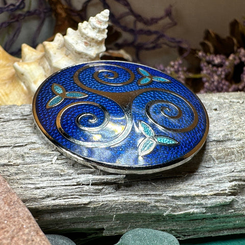 Load image into Gallery viewer, Celtic Spiral Brooch, Celtic Jewelry, Irish Jewelry, Scotland Jewelry, Anniversary Gift, Viking Brooch, Celtic Pin, Triskele Jewelry
