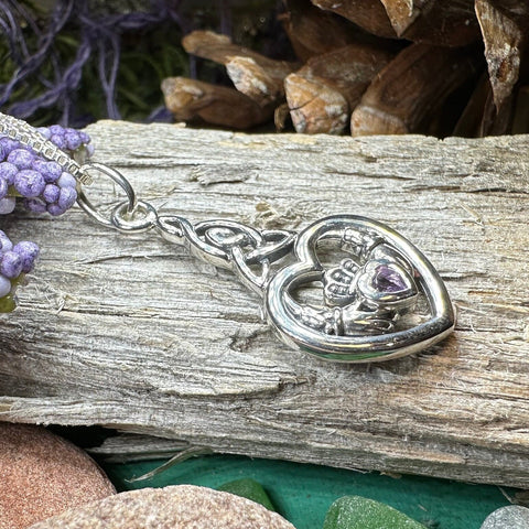 Load image into Gallery viewer, Claddagh Necklace, Celtic Pendant, Irish Jewelry, Ireland Gift, Mom Gift, Anniversary Gift, Mother's Knot, Heart Jewelry, Graduation Gift
