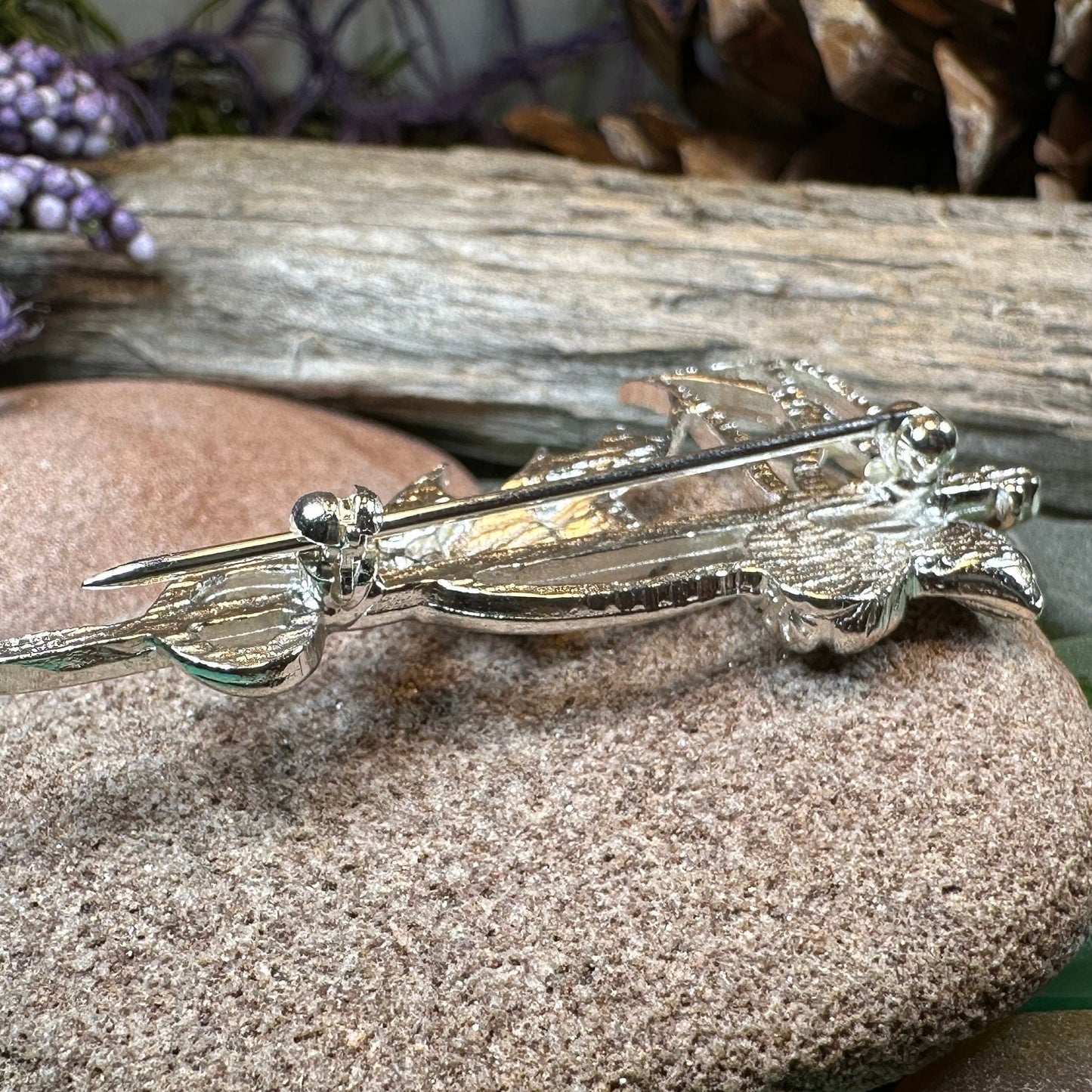 Scottish Kilt Pin, Thistle Kilt Pin, Scotland Flag Pin, Scotland Kilt Pin, Scottish Brooch, Celtic Brooch, Viking Pin, Scotland Gift