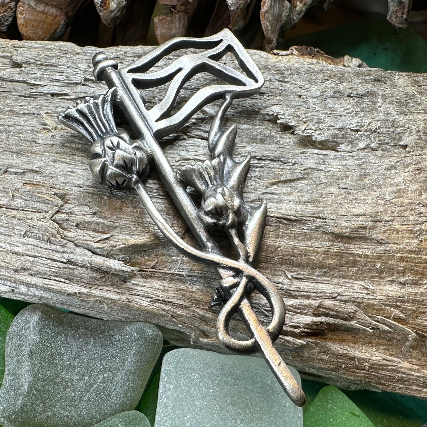 Scottish Kilt Pin, Thistle Kilt Pin, Scotland Flag Pin, Scotland Kilt Pin, Scottish Brooch, Celtic Brooch, Viking Pin, Scotland Gift
