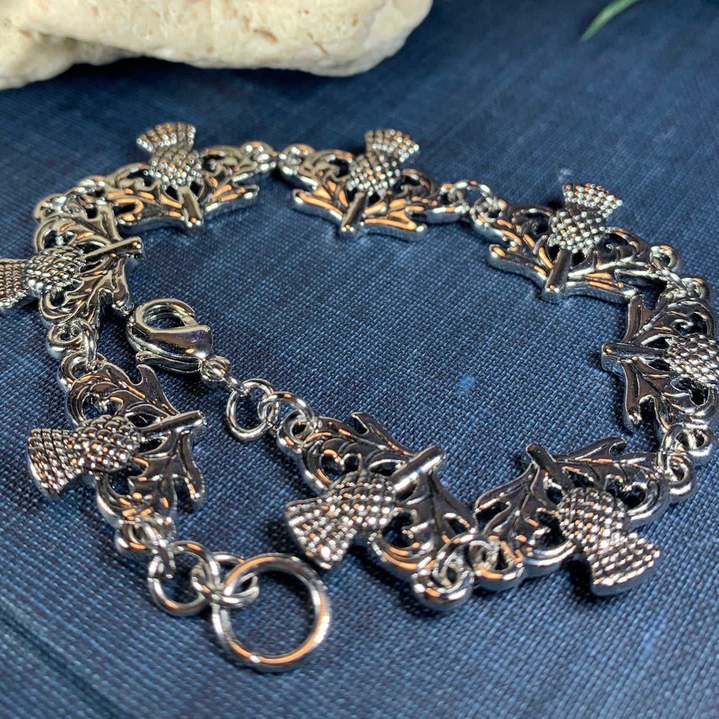 Thistle Bracelet, Scottish Jewelry, Celtic Jewelry, Scotland Jewelry, Nature Jewelry, Friendship Gift, Mom Gift, Girlfriend Gift, Wife Gift