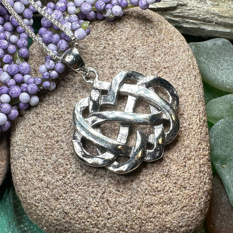 Load image into Gallery viewer, Heart Necklace, Irish Jewelry, Celtic Pendant, Scotland Jewelry, Love Knot Jewelry, Anniversary Gift, Infinity Jewelry, Celtic Knot Gift
