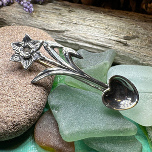 Daffodil Love Spoon Brooch, Celtic Pin, Wales Jewelry, Welsh Pin, Bridal Jewelry, Anniversary Gift, Heart Jewelry, Silver Spoon Wife Gift