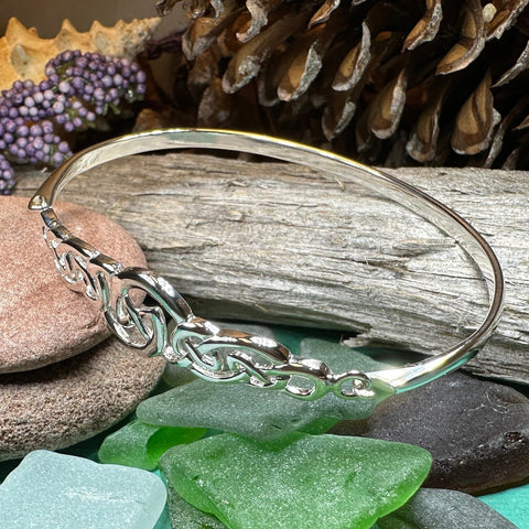 Load image into Gallery viewer, Celtic Knot Bracelet, Celtic Jewelry, Irish Jewelry, Love Knot Jewelry, Bridal Jewelry, Scotland Jewelry, Wife Gift, Ireland Gift, Mom Gift
