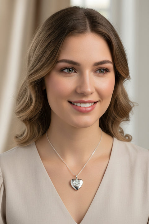 Load image into Gallery viewer, Claddagh Locket Necklace, Celtic Jewelry, Irish Jewelry, Anniversary Gift, Bridal Jewelry, Mom Gift, Wife Gift, Girlfriend Gift, Friend Gift
